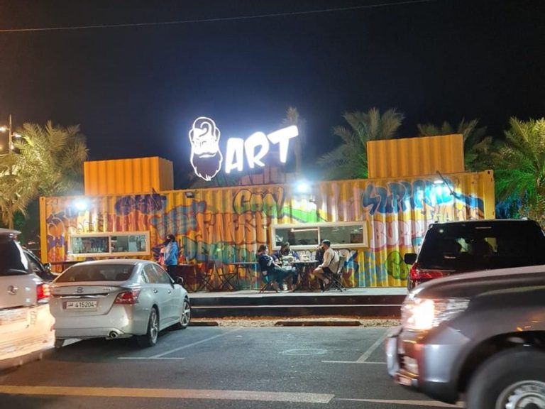 GUIDE TO LUSAIL FOOD TRUCKS The food revolution in Qatarcurbside